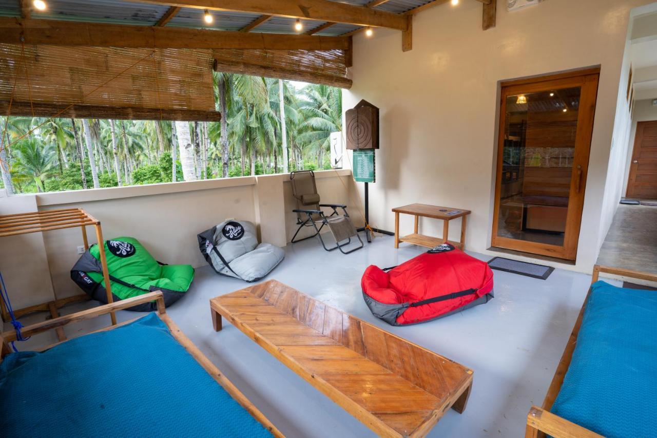 Haole Surf Hostel Генерал-Луна Экстерьер фото